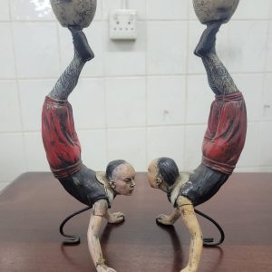 LOT 042: CANDLESTICK HOLDERS.